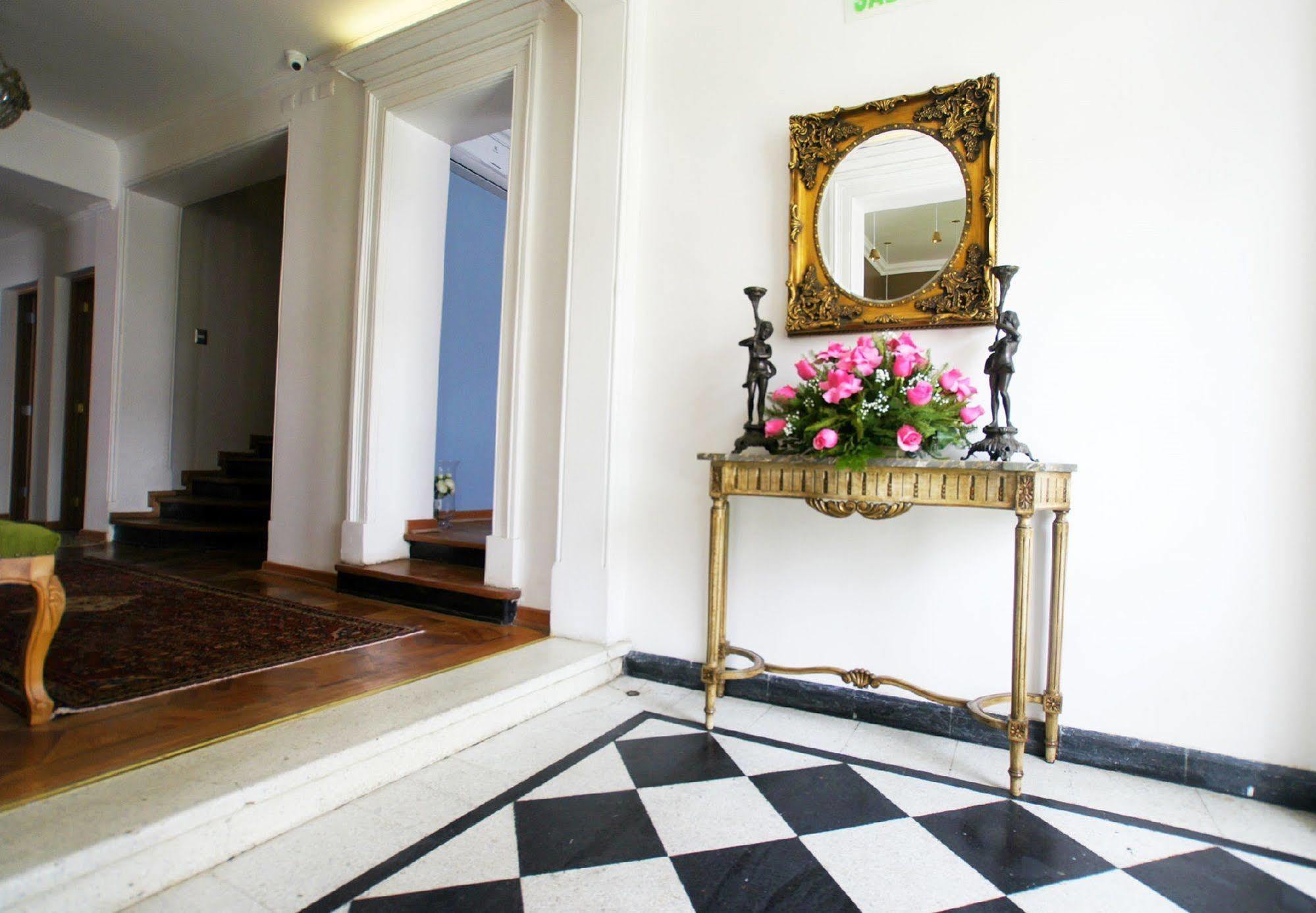 Quiral Hotel Boutique Santiago del Cile Esterno foto